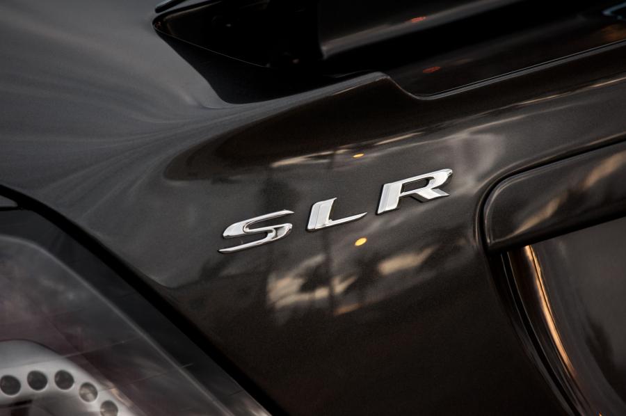  Mercedes-Benz SLR McLaren Black 2006 года  (фото 19 из 27)